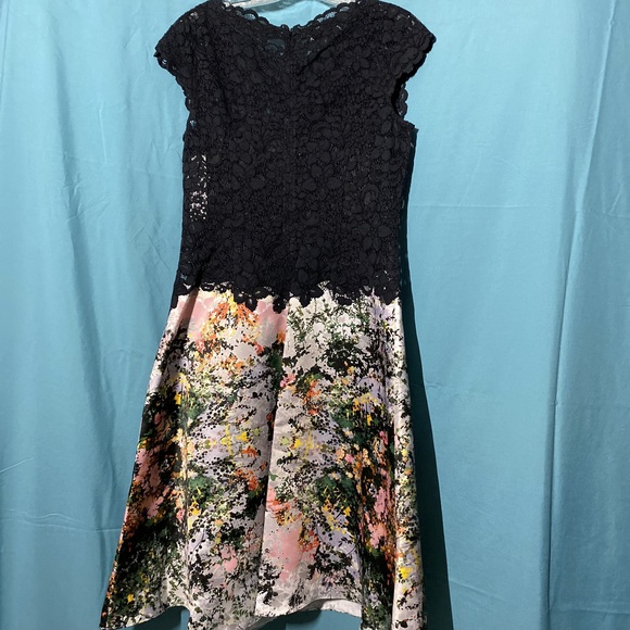 Teri Jon by Rickie Freeman Black 3D Lace Cap Sleeve Floral Print Midi Dr… - Picture 2 of 16